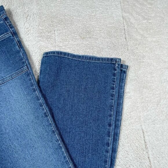 NWT Vintage Y2K Calvin Klein Low Rise Slim Fit Flared Leg Women’s Jeans - Picture 2 of 9